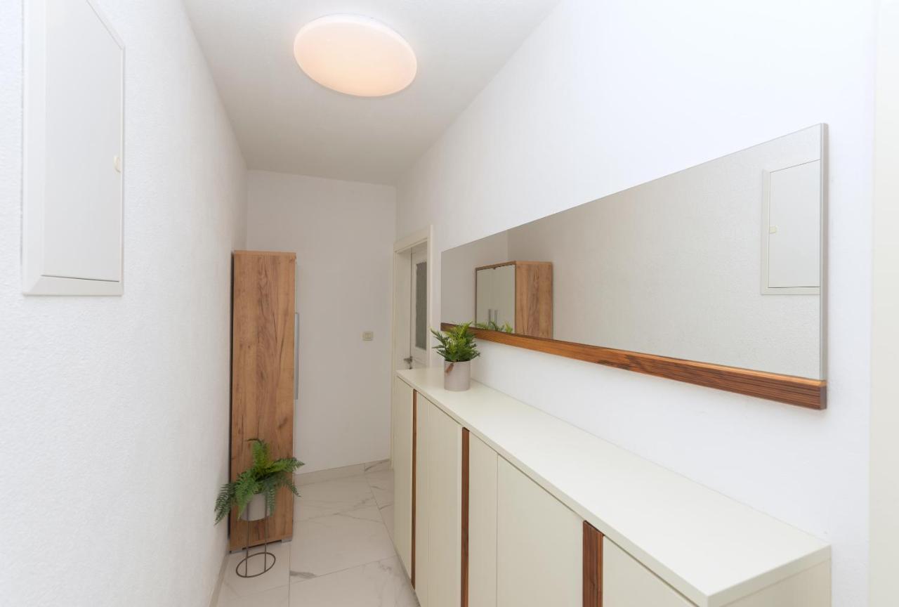Apartment Sole Mio -Sea View Makarska Kültér fotó