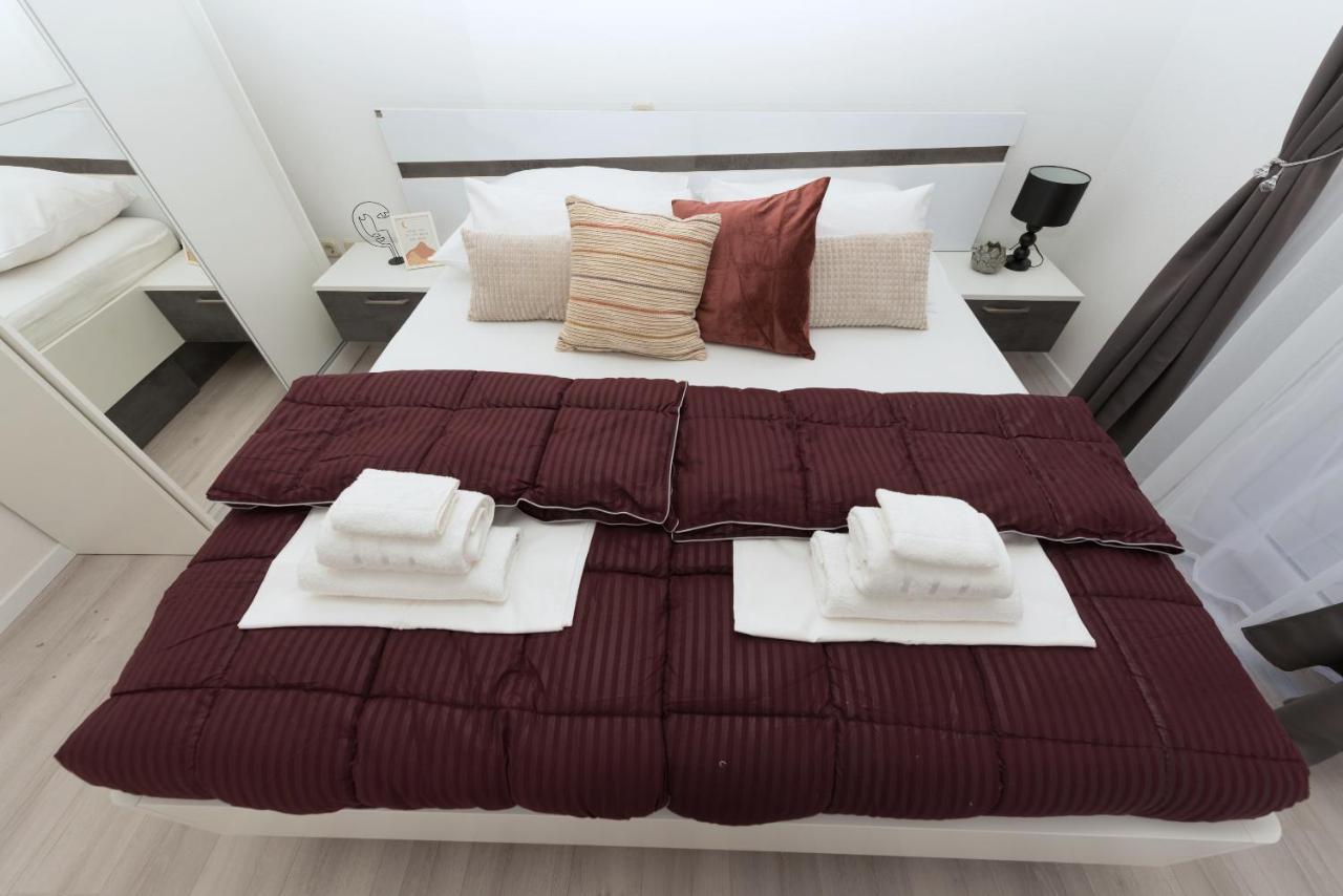 Apartment Sole Mio -Sea View Makarska Kültér fotó